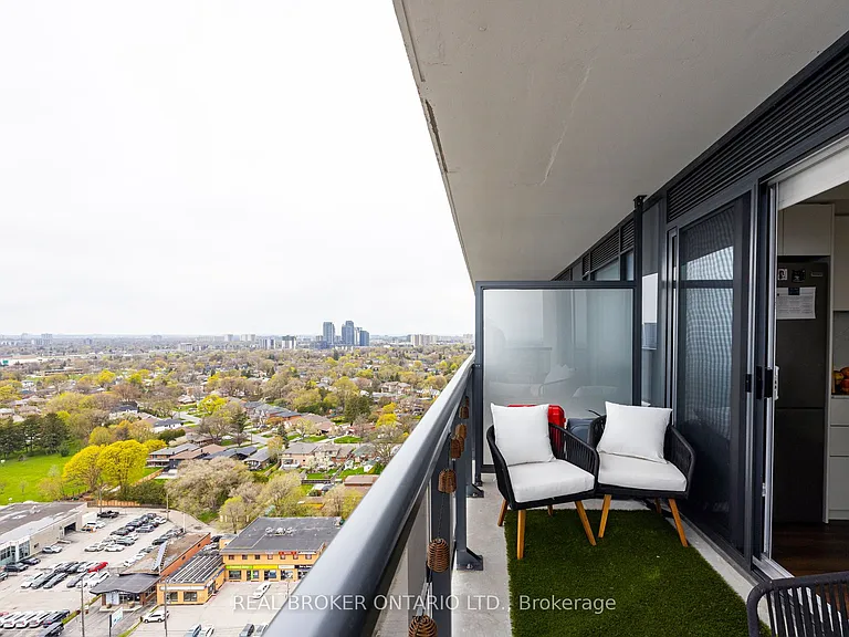 30 Samuel Wood Way #2010 — Photo 19