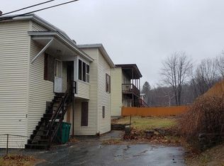 35 Rockland St, Fitchburg, MA 01420