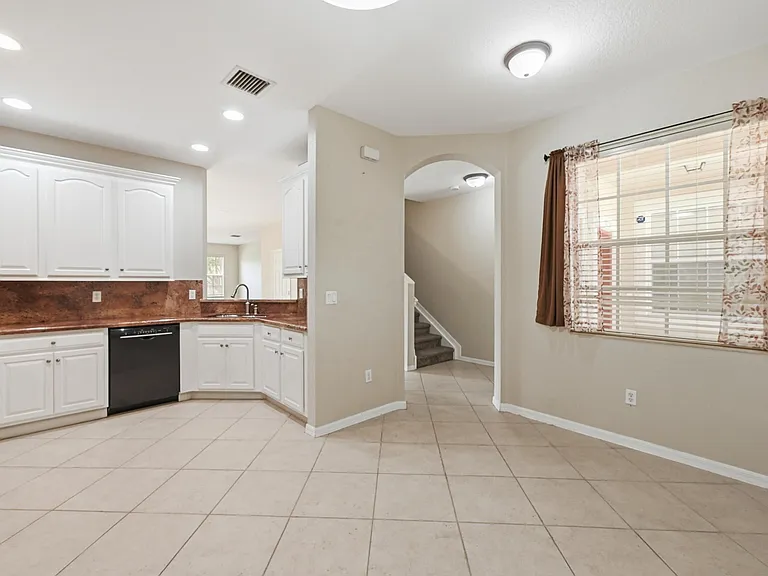 9056 Plymouth Pl — Photo 11
