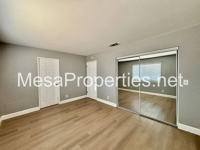 16327 Seneca Rd — Photo 11
