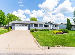 2815 S Cedar Ave, Holmen, WI 54636