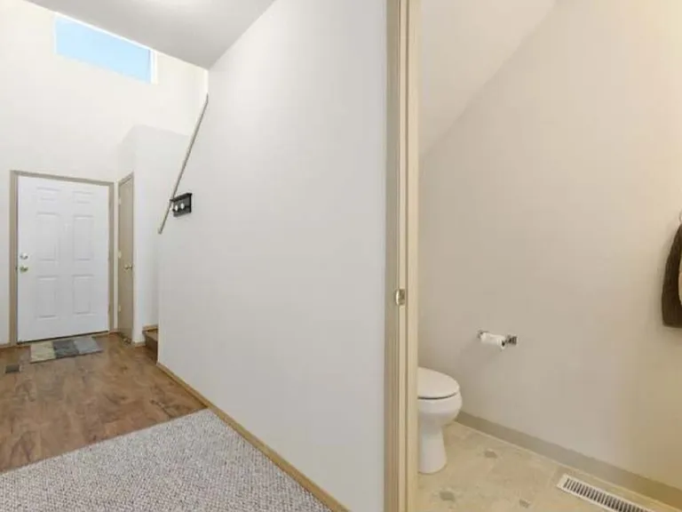 9700 NE 26th Pl — Photo 13