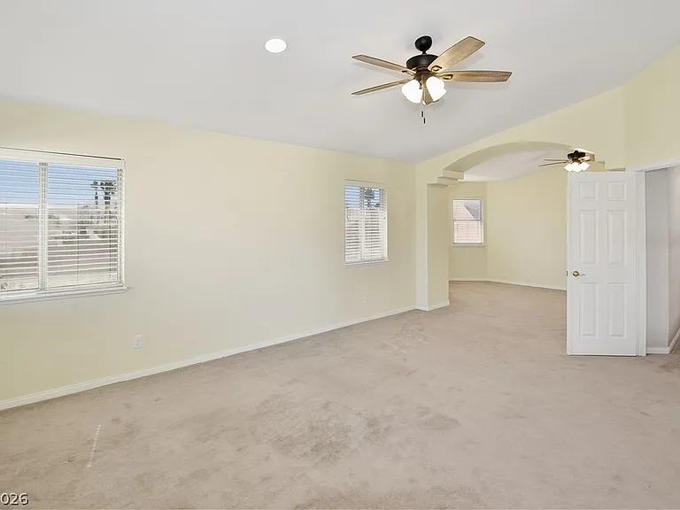 747 Canyon Crest Dr — Photo 24