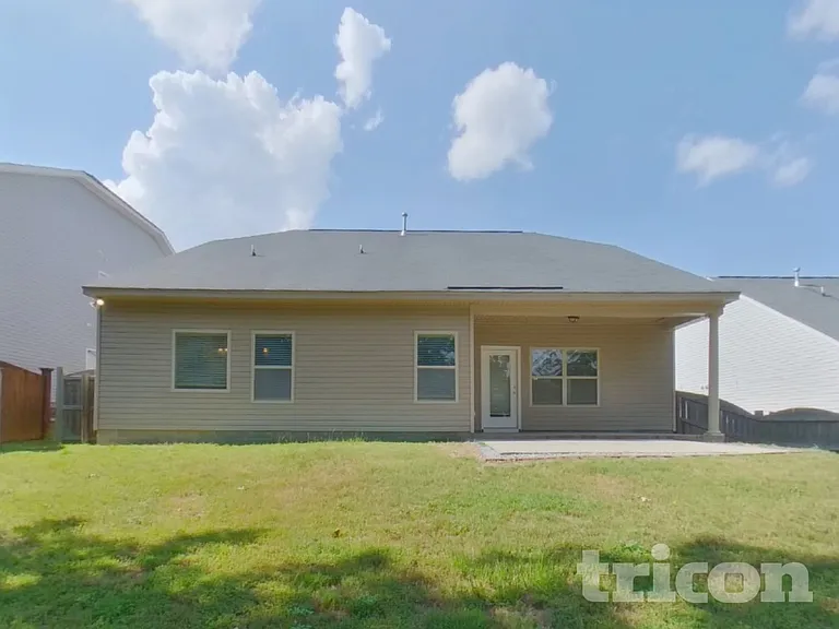 118 Greenbank Dr — Photo 15
