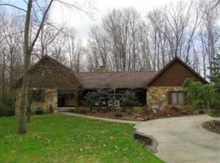 4712 Wildflower Ln, Medina, OH 44256