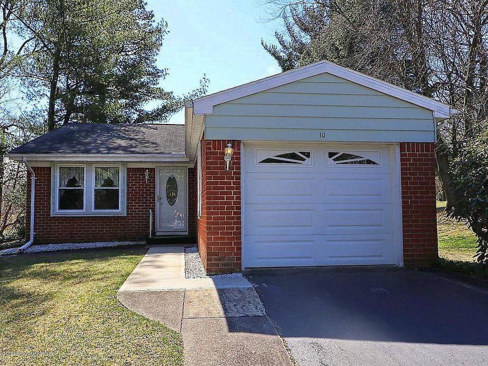 1st image of 10 Musket Ln