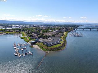 113 N Hayden Bay Dr, Portland, OR