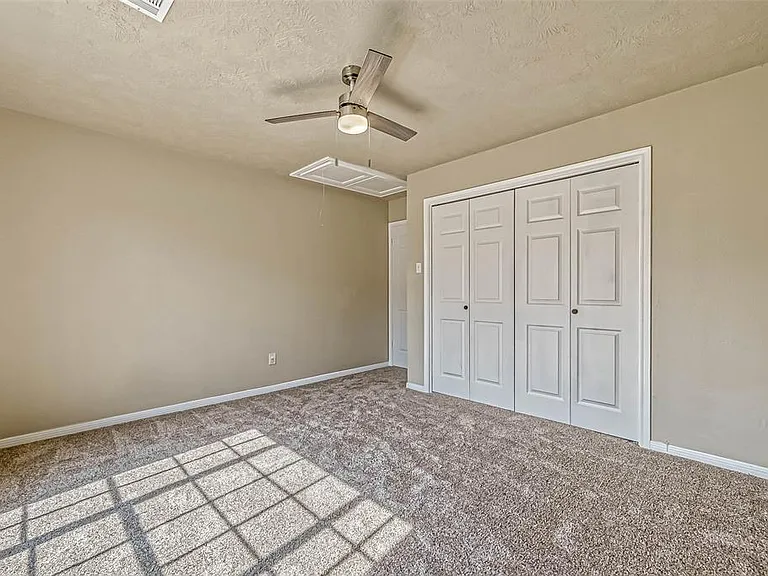 2478 Woodbury St — Photo 43