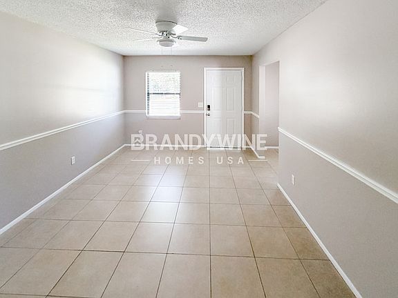 3rd image of 403 Crabtree Ave