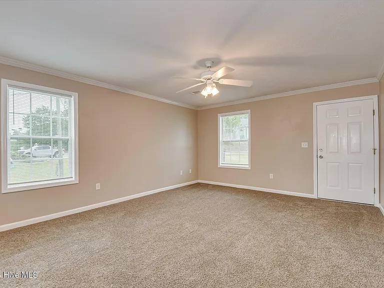 101 Old Thomson Rd #B — Photo 5