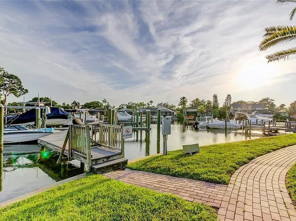 10416 Saint Tropez Pl, Tampa, FL 33615