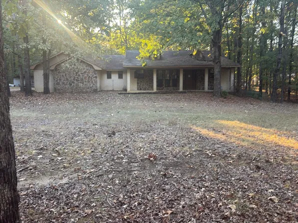 6408 Country Ln, Pine Bluff, AR 71603
