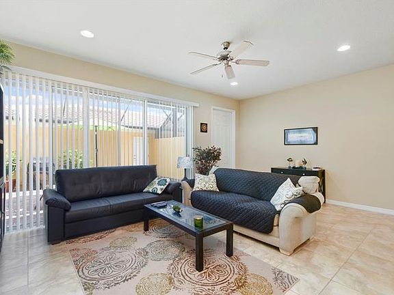 3rd image of 12093 Breda Ln #4D