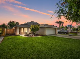 2110 N Steven Ave, Farmersville, CA 93223