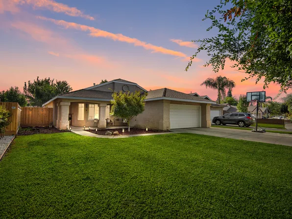 2110 N Stevens Avenue, Farmersville, CA 93223