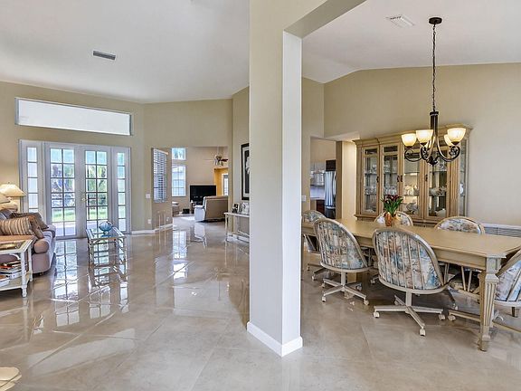 4th image of 2574 Jardin Court