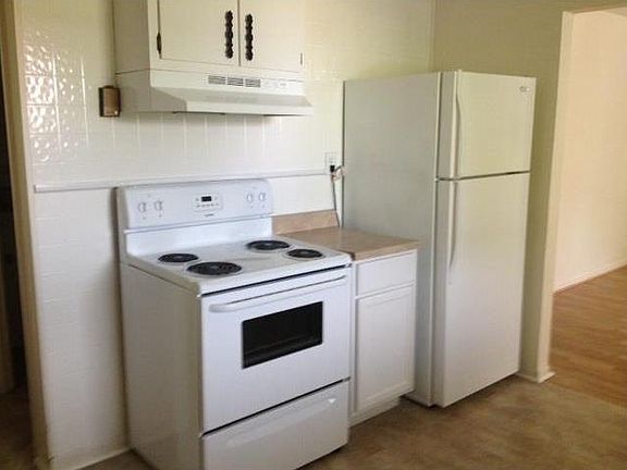 4th image of 2815 N County Road 575 E