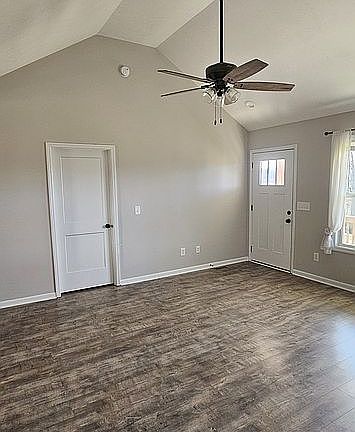 3rd image of 3127 Yell Rd