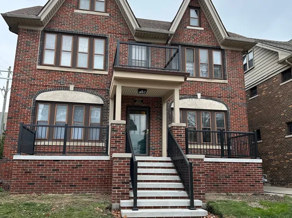 1001 Beaconsfield Ave, Grosse Pointe Park, MI 48230