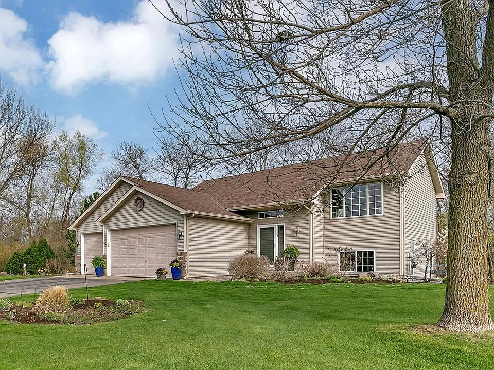 1st image of 610 Knollwood Ct