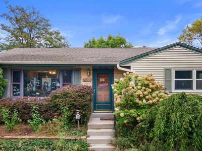 6000 West Lloyd STREET, Wauwatosa, WI, 53213