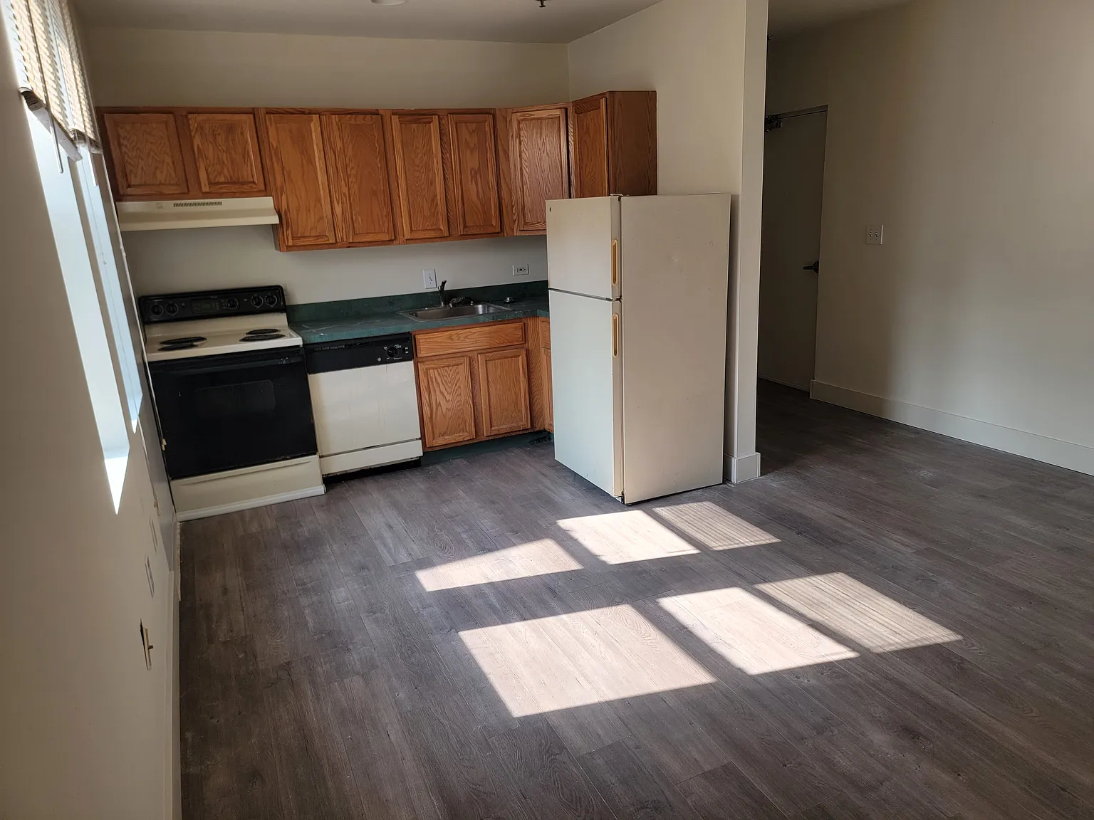 2 bed, $1,650 — Photo 1