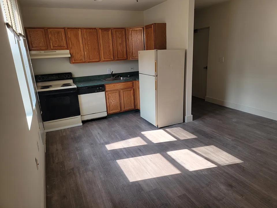 525 S Randolph St #8