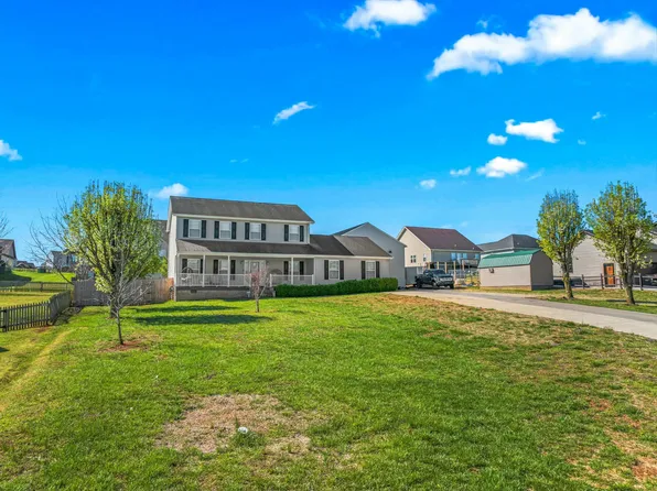 1369 Korey Blvd, Sevierville, TN 37876
