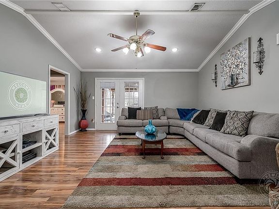2nd image of 3920 Peaceful Valley Cir