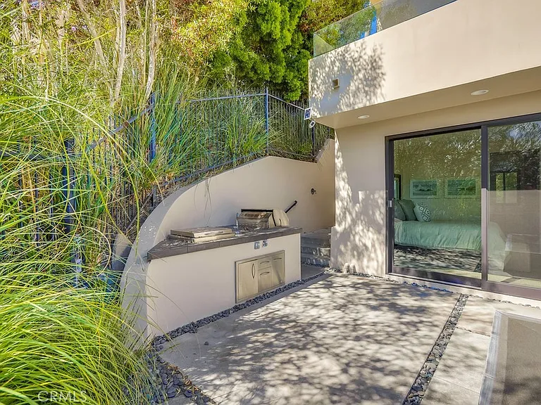 1725 Del Mar Ave — Photo 34