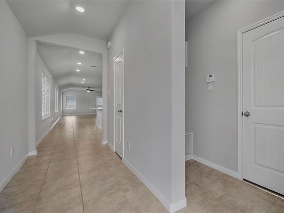 3rd image of 5119 Sunway Dr