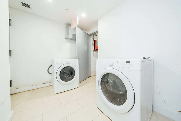 Rented by Nooklyn NYC LLC | media 8