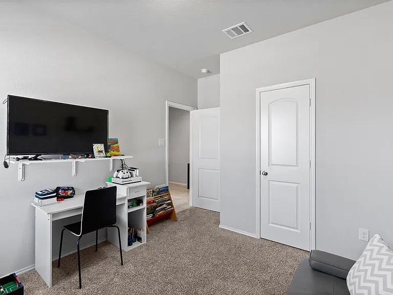 4115 Magliana Ln — Photo 12