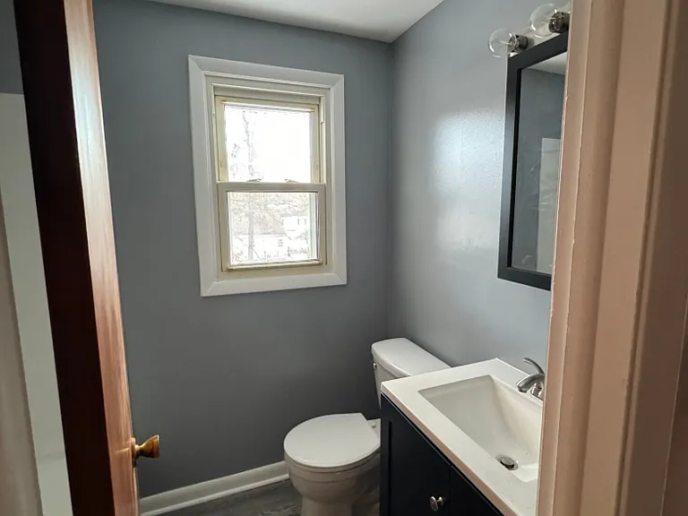 206 Longmeadow Dr — Photo 13