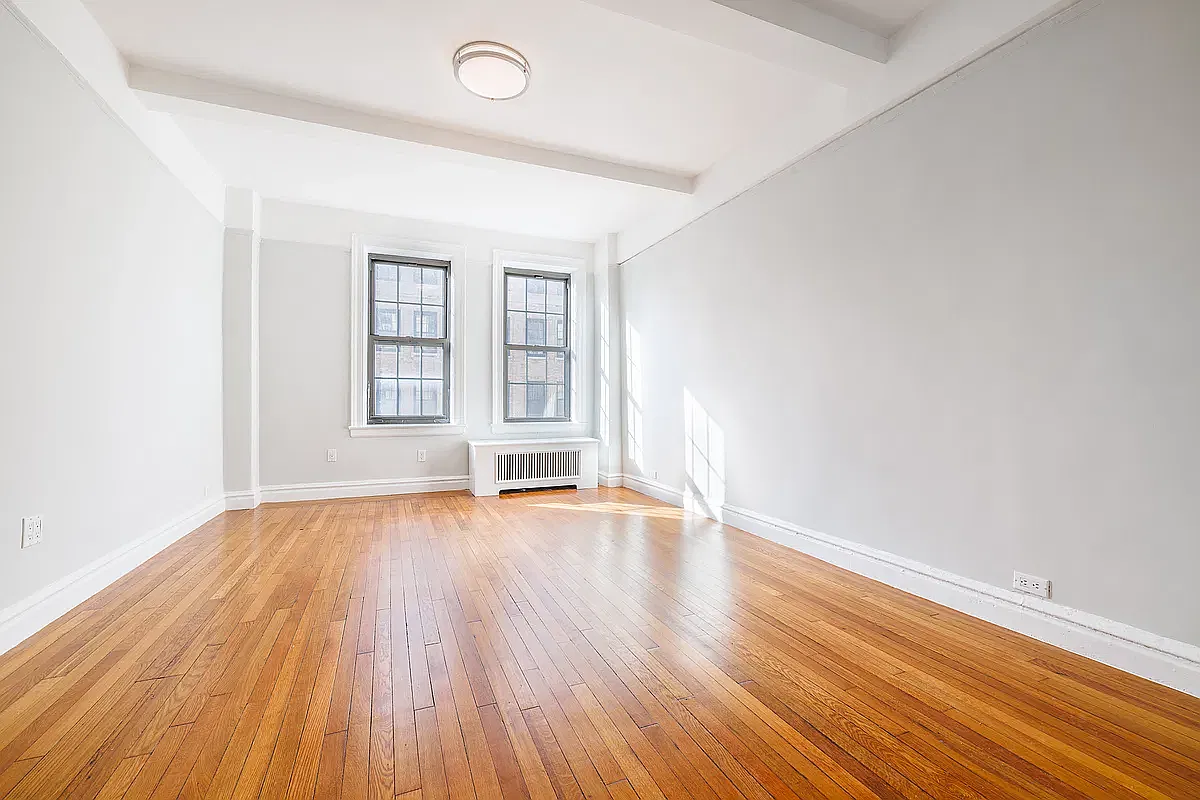 55 West 11th Street — Photo 3