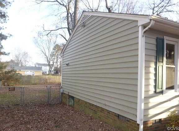 4th image of 9329 Fox Run Dr