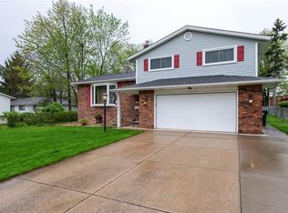 23877 David Dr, Bedford Heights, OH