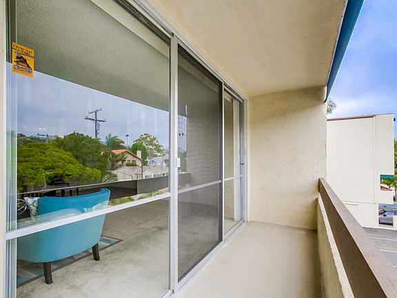4th image of 6455 La Jolla Blvd Unit 217