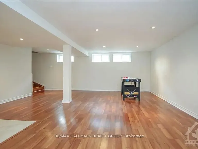 45 Hilliard Ave — Photo 9