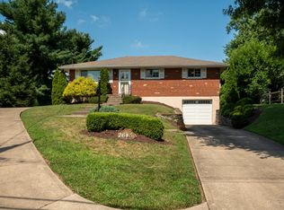 2645 Devils Backbone Rd, Cincinnati, OH 45233