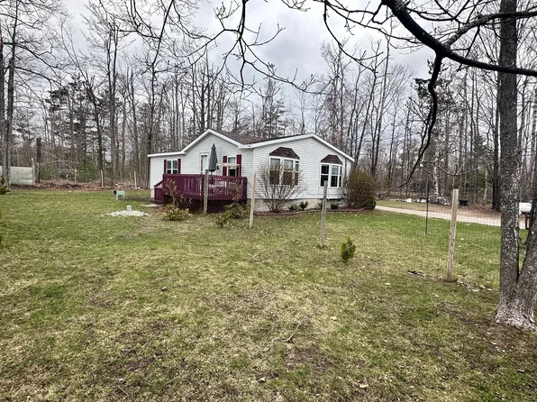 5128 Krys Rd, Gaylord, MI 49735