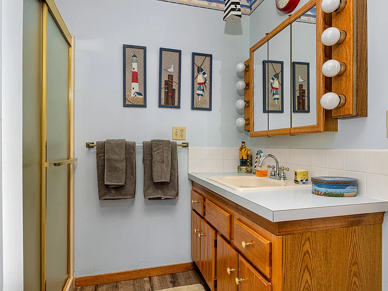 9402 S West Bay Shore Dr — Photo 33