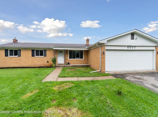 9207 Pontiac Trl, South Lyon, MI 48178