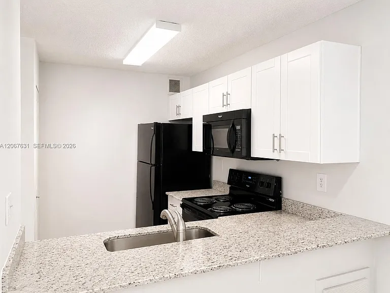9221 SW 138th Pl #9221 — Photo 6