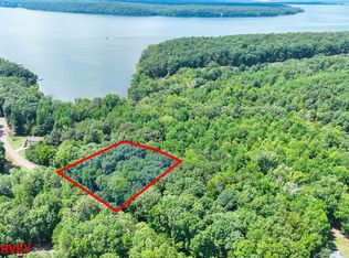 5 Bruton Branch Rd, Savannah, TN 38372