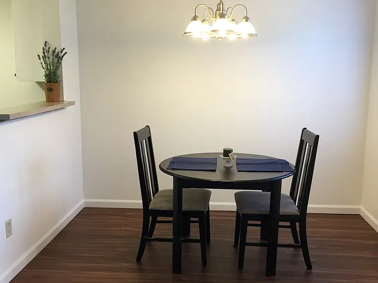 Crystal Springs Apartments — Photo 88