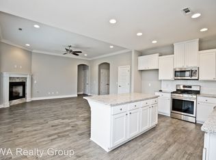 2004 W Broadway Pl, Rogers, AR 72758