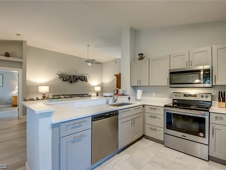 15472 Admiralty Cir #2 — Photo 18