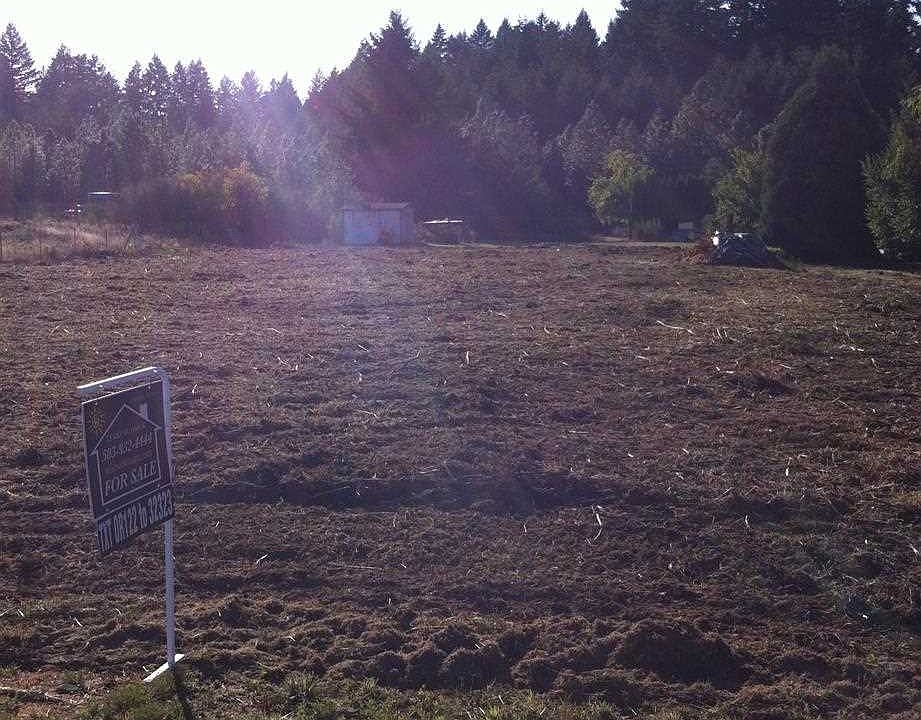 2nd image of 761 3rd St