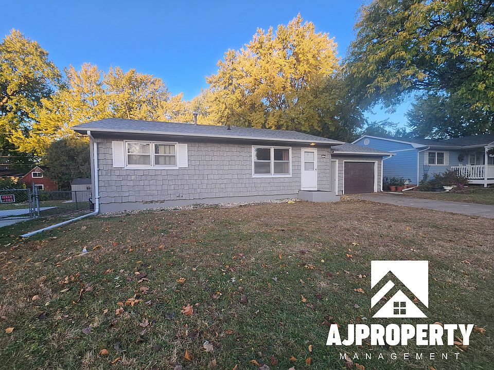 1st image of 233 N Fanelle Ave